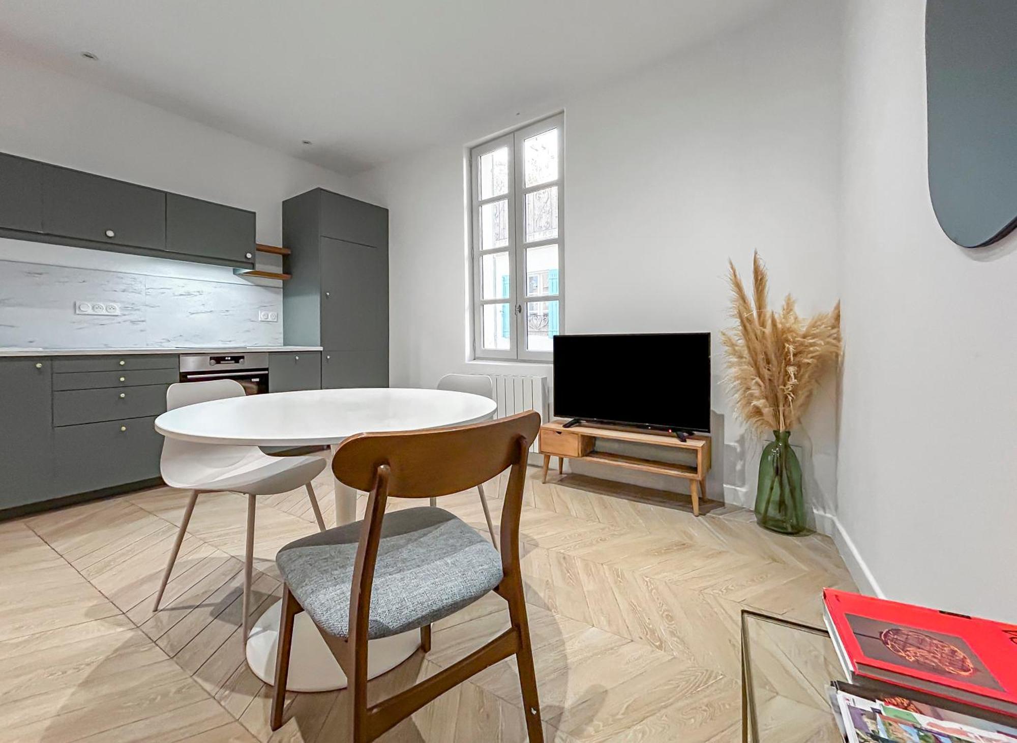 Hebergements Modernes & Cosy A Arles T3 Et T2 Elegants Bagian luar foto